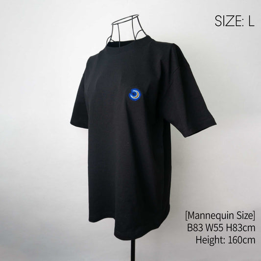 大人可愛い！三日月マークTシャツ