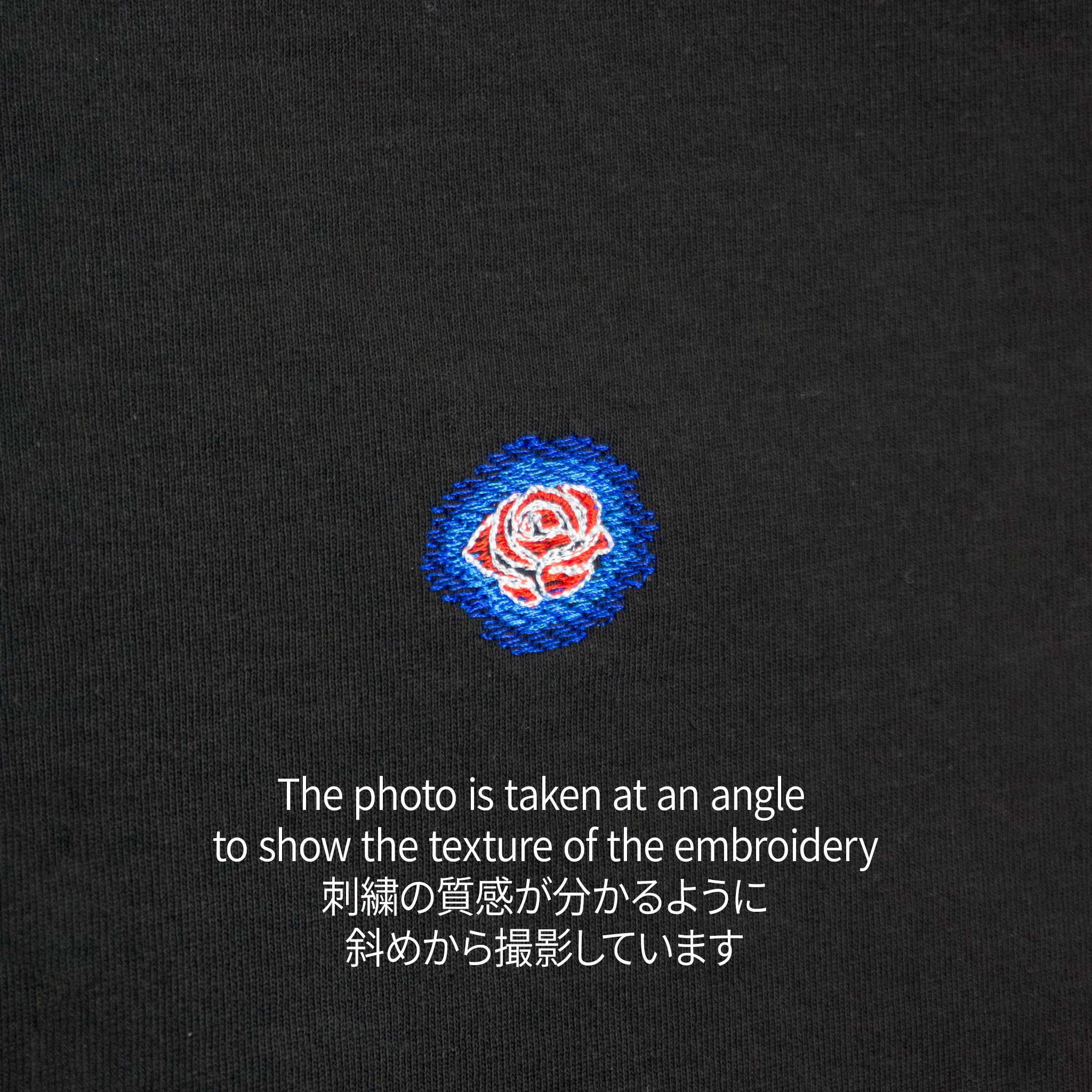 大人可愛い！薔薇マークTシャツ