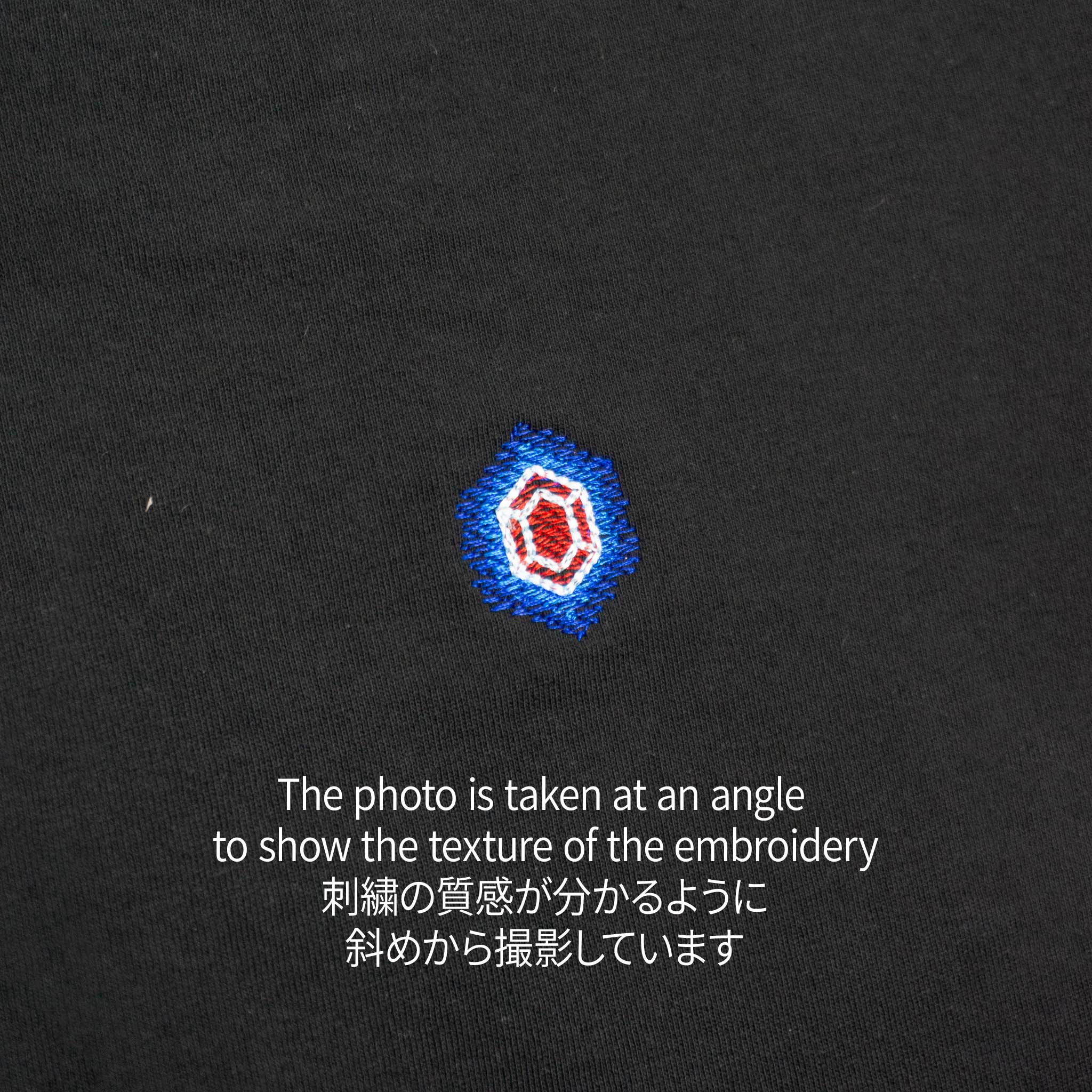 Cute and grown-up! Crystal mark T-shirt