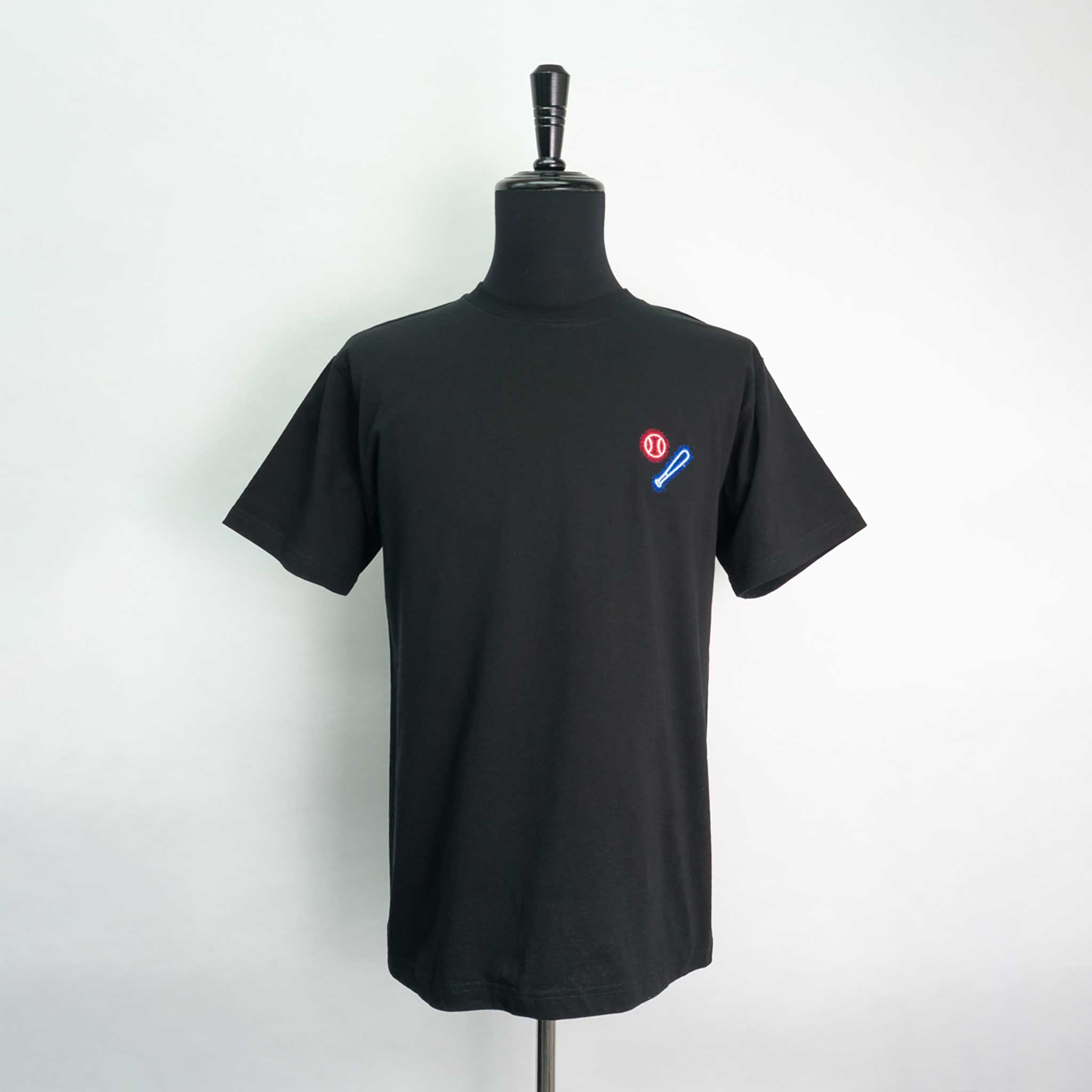 光って見える！スポーツ刺繍Tシャツ（野球）