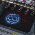 Gallery viewerに動画を読み込んで再生する, 光って見える！スポーツ刺繍Tシャツ（Soccer）
